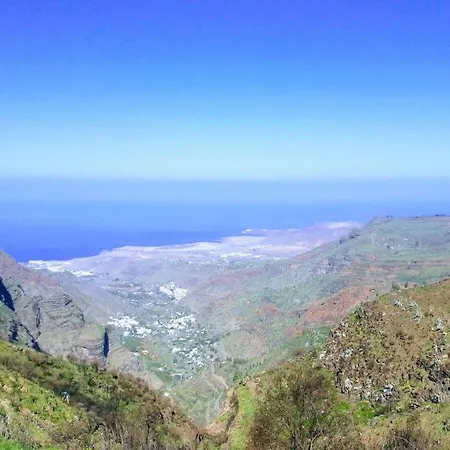 Chalet Andenes Cave *