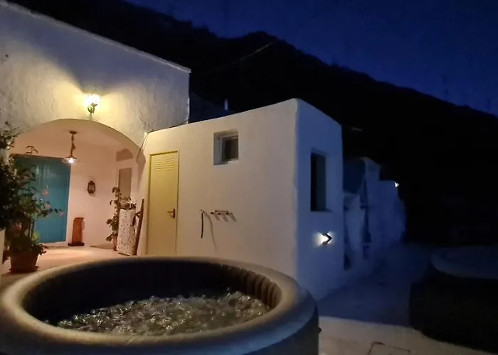 Chalet Andenes Cave *