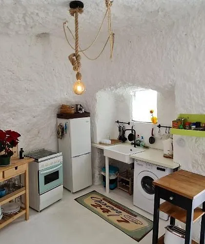 Andenes Cave シャレー *