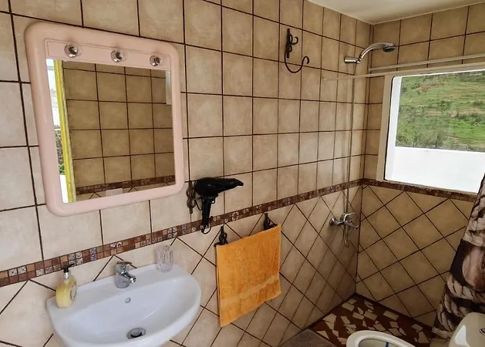 Andenes Cave シャレー *