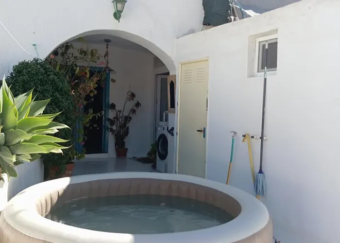 Andenes Cave シャレー Coruna