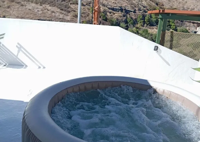 Andenes Cave シャレー *